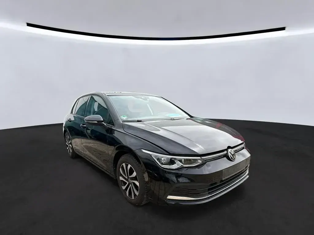 Gebraucht VW Golf VIII Active 150 PS (110 kW) 2022 Deep black perleffekt (metallic) Limousine