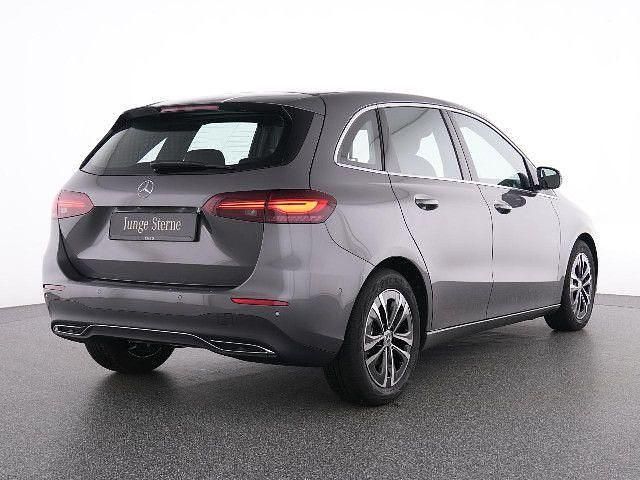 Gebraucht 2024 Mercedes B180 Van / Kleinbus | 29.485 € (Fairer Preis) - Bild 1/4