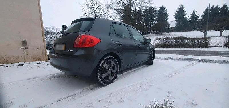 Gebraucht Toyota Auris 96 PS (70 kW) 2008 Grau Kleinwagen