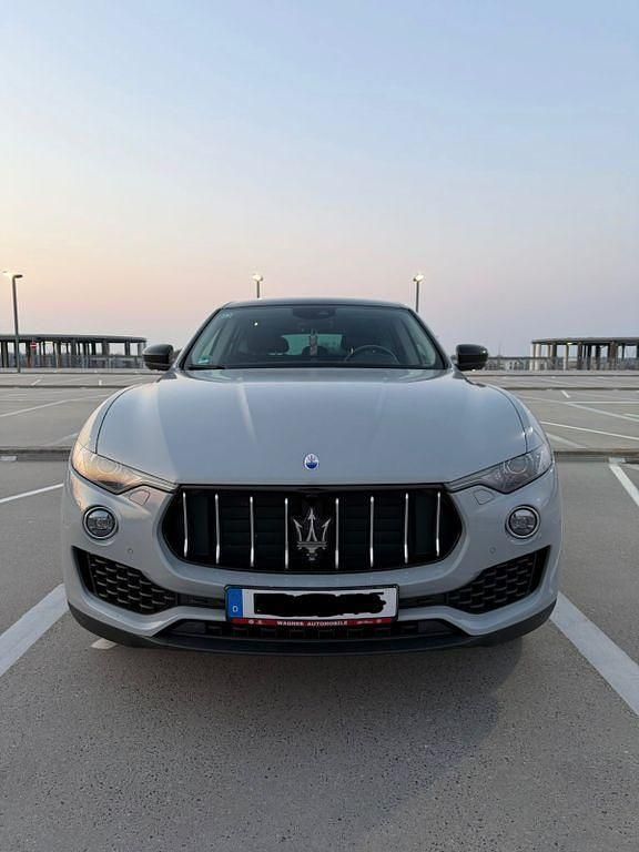 Gebraucht Maserati Levante 275 PS (202 kW) 2018 Braun SUV