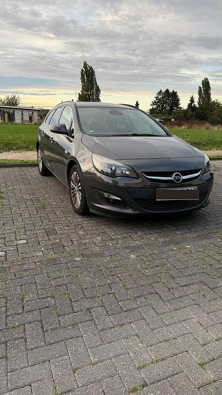 Gebraucht 2014 Opel Astra Eco Kombi | 4.300 € (Fairer Preis) - Bild 1/4