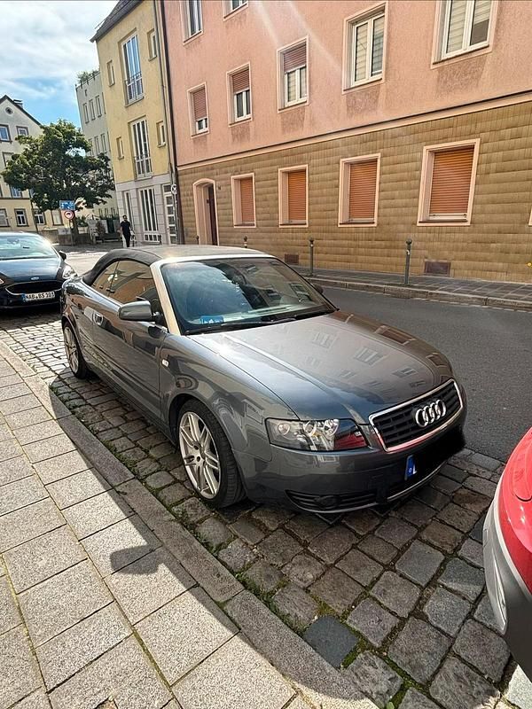 Grau Gebraucht 2005 Audi A4 Cabriolet Cabrio | 3.800 € (Fairer Preis) - Bild 1/4