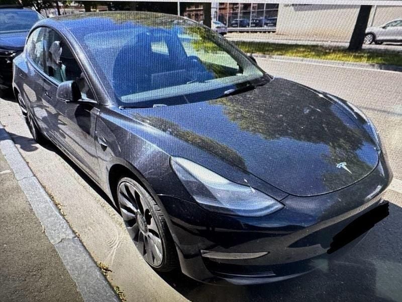 Schwarz Gebraucht 2022 Tesla Model 3 Performance Limousine | 23.741 € (Superpreis) - Bild 1/4