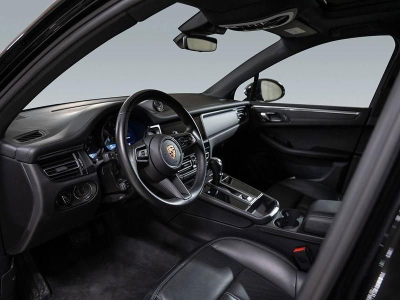 Gebraucht Porsche Macan 265 PS (194 kW) 2024 Schwarz SUV