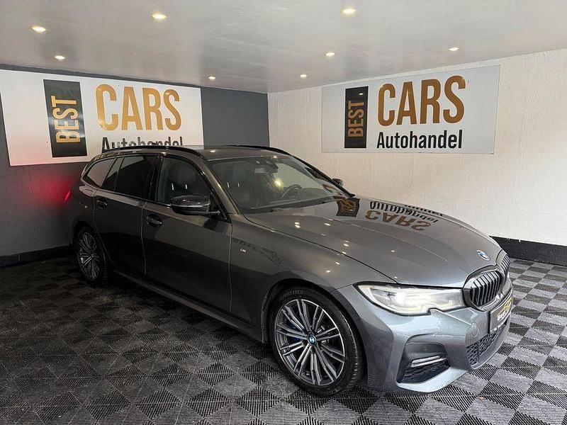 Silber Gebraucht 2021 BMW 330 M Sport Limousine | 22.400 € (Guter Preis) - Bild 1/4
