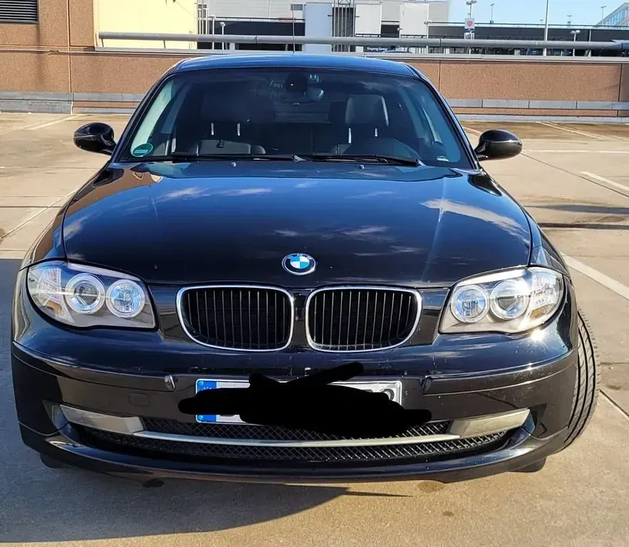 Gebraucht BMW 118 Sport Line 143 PS (105 kW) 2008 Schwarz Kleinwagen