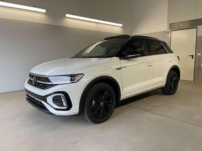 [0qa1] pure white / dac... Gebraucht 2025 VW T-Roc R-line SUV | 43.340 € (Etwas zu teuer) - Bild 1/4