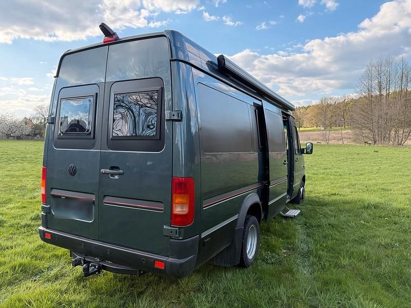 Second-hand VW LT 156 CP (114 kW) 2004 Albastru Berlinǎ