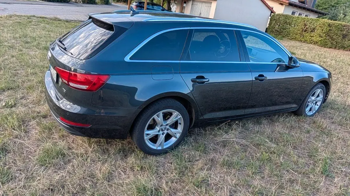 Gebraucht Audi A4 Sport 190 PS (139 kW) 2016 Grau Kombi