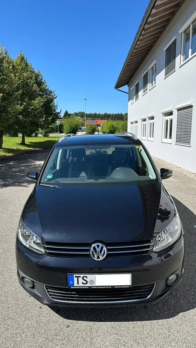 Gebraucht VW Touran 105 PS (77 kW) 2013 Schwarz Van / Kleinbus