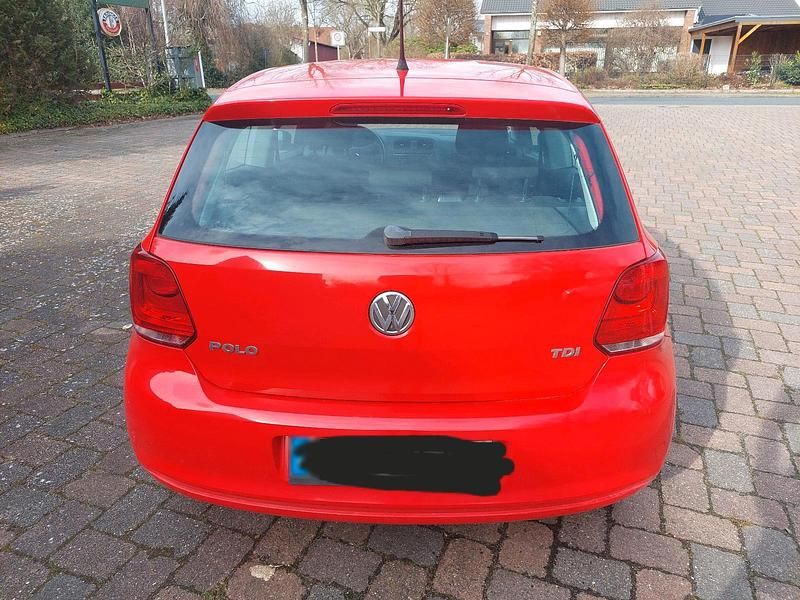Gebraucht VW Polo 75 PS (55 kW) 2011 Rot Kleinwagen