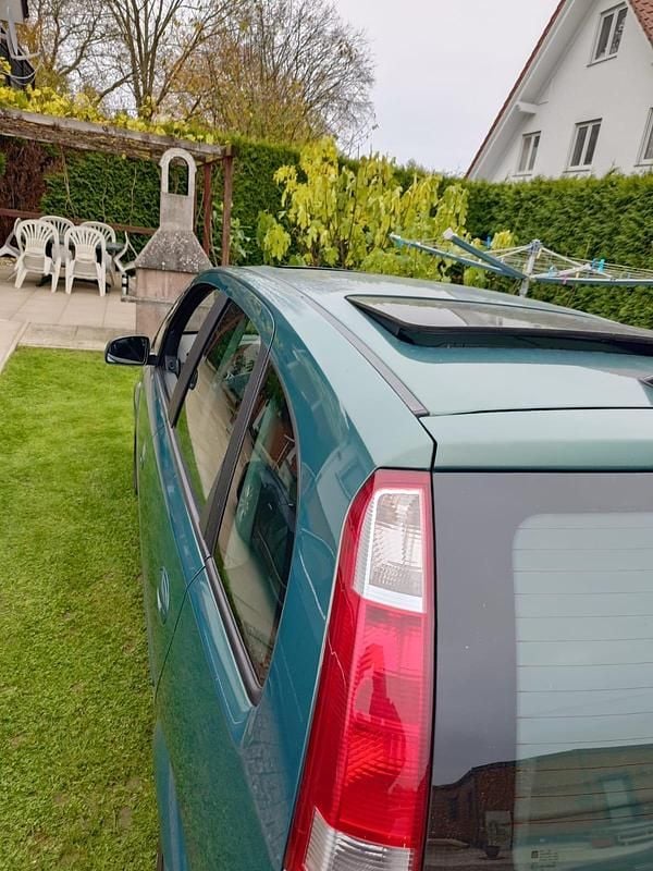 Gebraucht Opel Meriva Essentia 125 PS (91 kW) 2004 Grün Van / Kleinbus