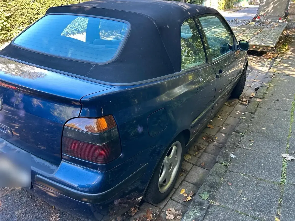 Occasion VW Golf 116 ch (85 kW) 2000 Bleue Cabriolet