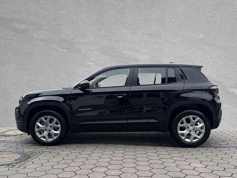 Neu Jeep Avenger Altitude 110 PS (80 kW) 2025 Volcano black SUV