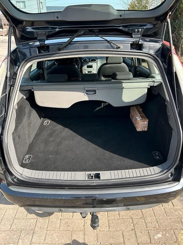 Gebraucht Ford Focus 2008 Schwarz Kombi