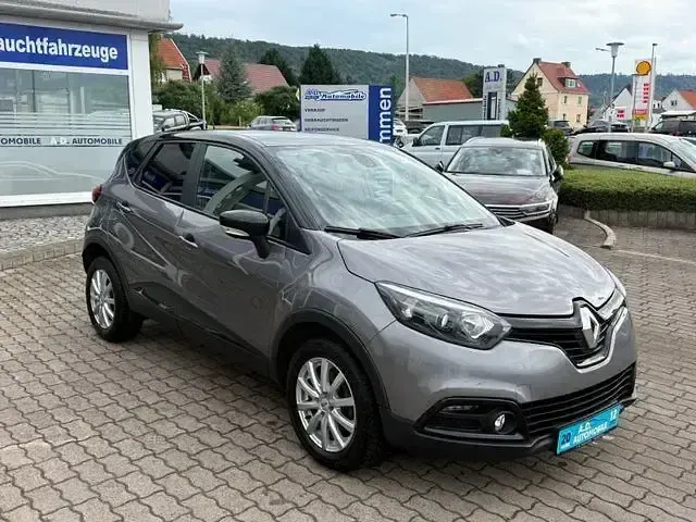 Gebraucht Renault Captur Experience 118 PS (86 kW) 2016 Grau SUV