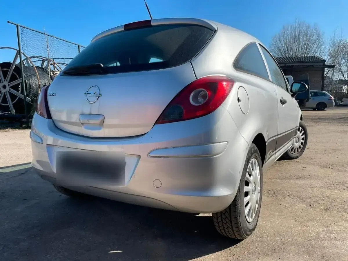 Gebraucht Opel Corsa 60 PS (44 kW) 2007 Silber Kleinwagen
