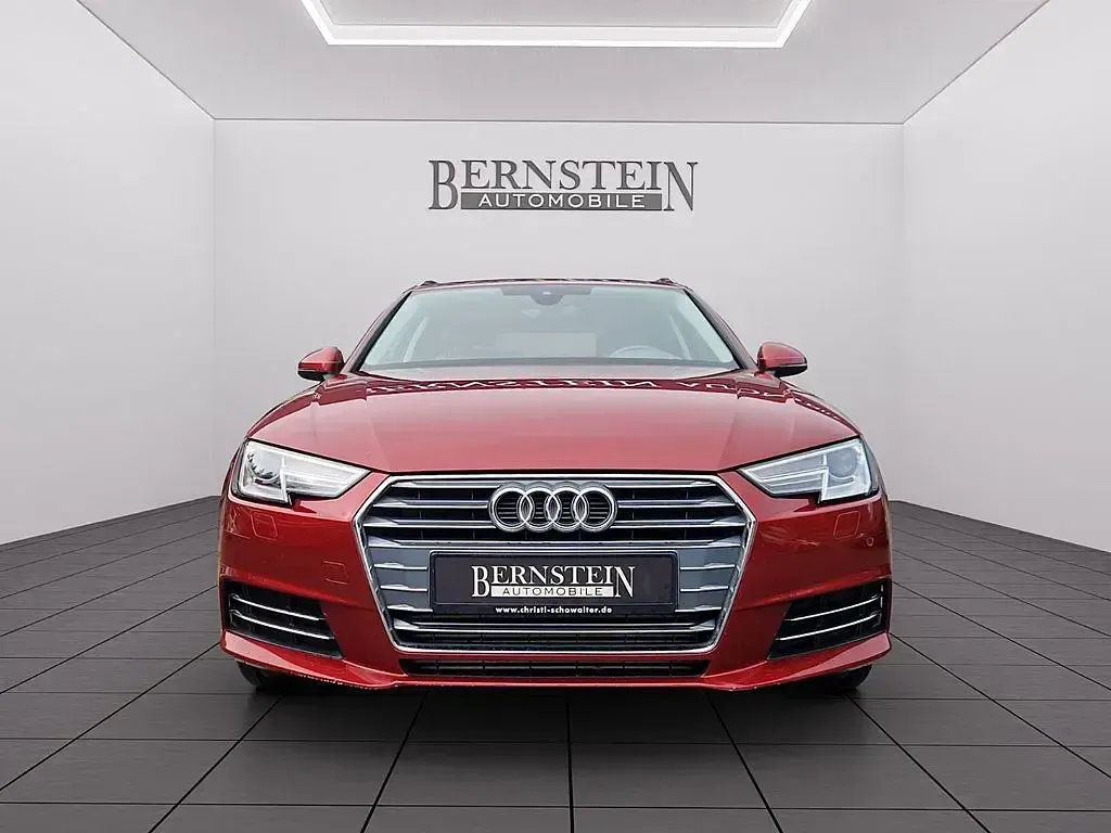 Second-hand Audi A4 Sport 170 CP (125 kW) 2017 Roșu Break