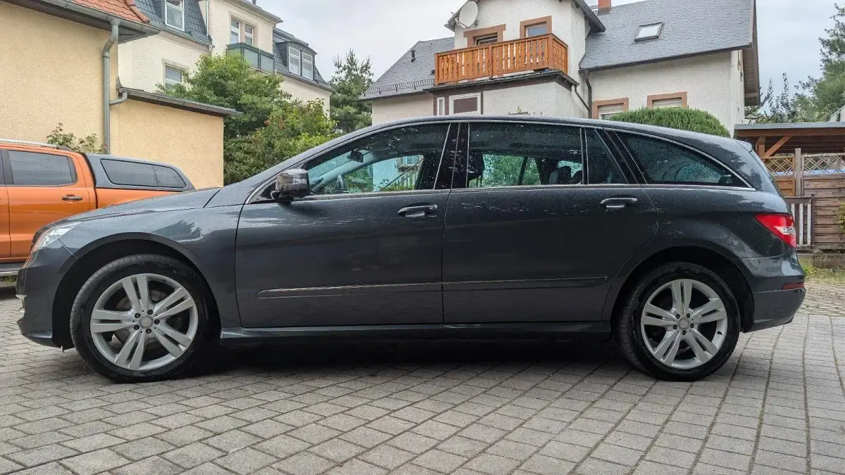 Gebraucht Mercedes R350 265 PS (194 kW) 2013 Grau Kombi