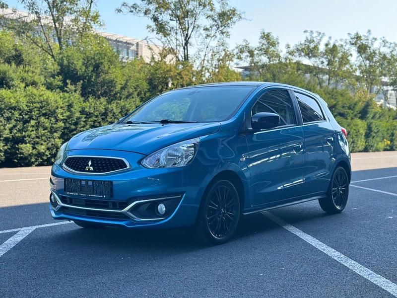 Blau Gebraucht 2019 Mitsubishi Space Star Diamant Edition Kleinwagen | 5.450 € (Fairer Preis) - Bild 1/4