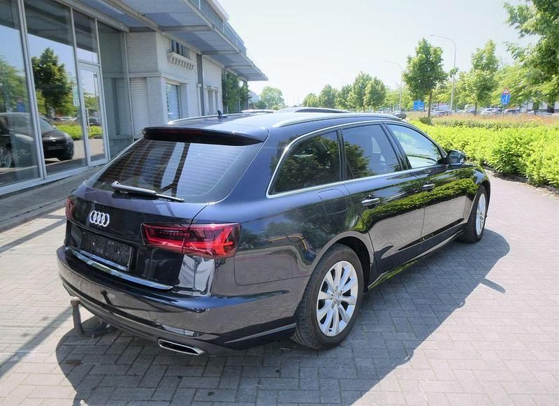 Second-hand Audi A6 Exclusive 150 CP (110 kW) 2015 Albastru Break