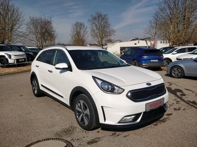 Gebraucht Kia Niro Vision 105 PS (77 kW) 2018 Weiß SUV
