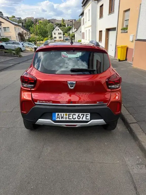 Gebraucht Dacia Spring 33 kW (45 PS) 2022 Rot Kleinwagen