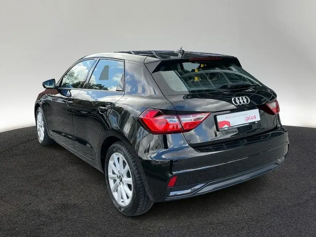 Gebraucht Audi A1 Sportback Advanced 95 PS (69 kW) 2022 Mythosschwarz metallic Kleinwagen