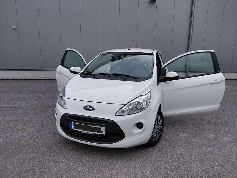 Gebraucht Ford Ka 69 PS (50 kW) 2016 Weiß Limousine