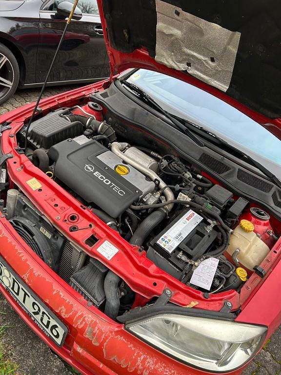 Rot Gebraucht 2000 Opel Astra Limousine | 550 € (Superpreis) - Bild 1/4