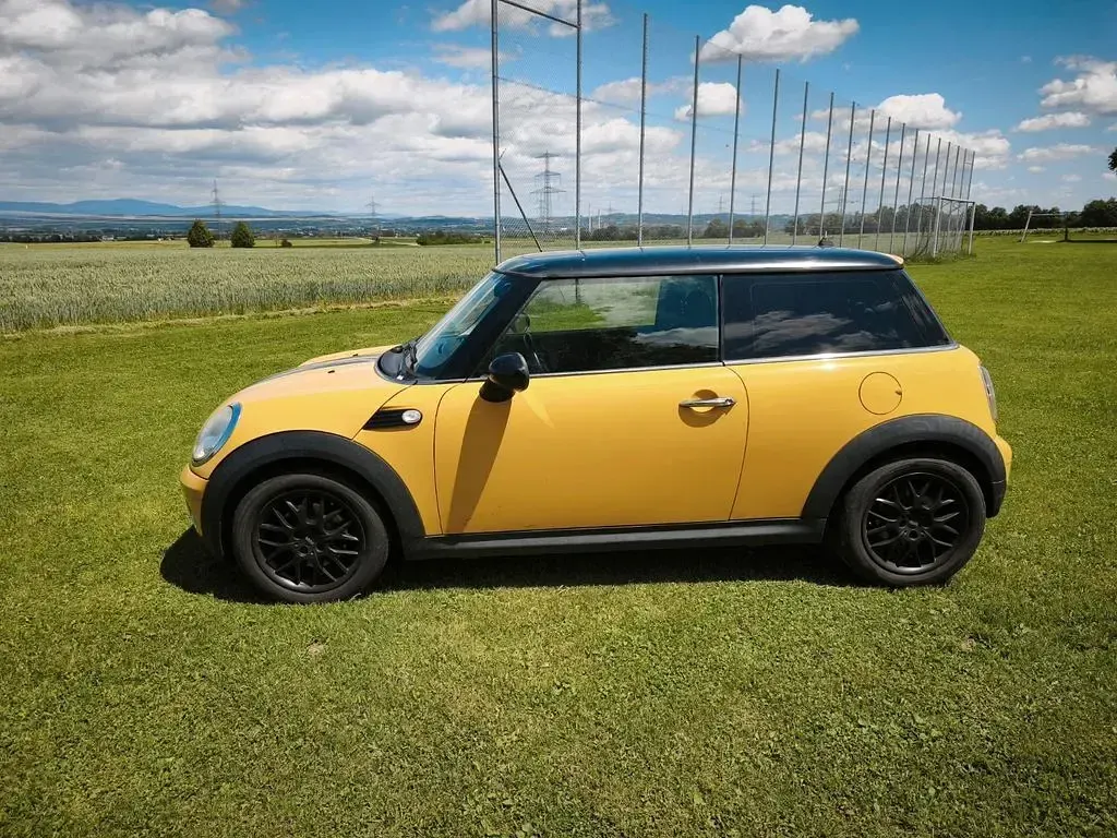 Gebraucht Mini Cooper 122 PS (89 kW) 2009 Gelb Kleinwagen