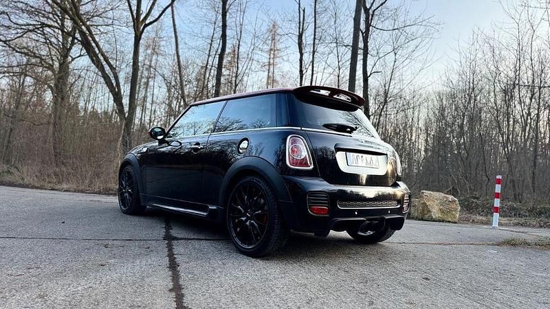 Gebraucht Mini John Cooper Works 211 PS (155 kW) 2011 Schwarz Kleinwagen