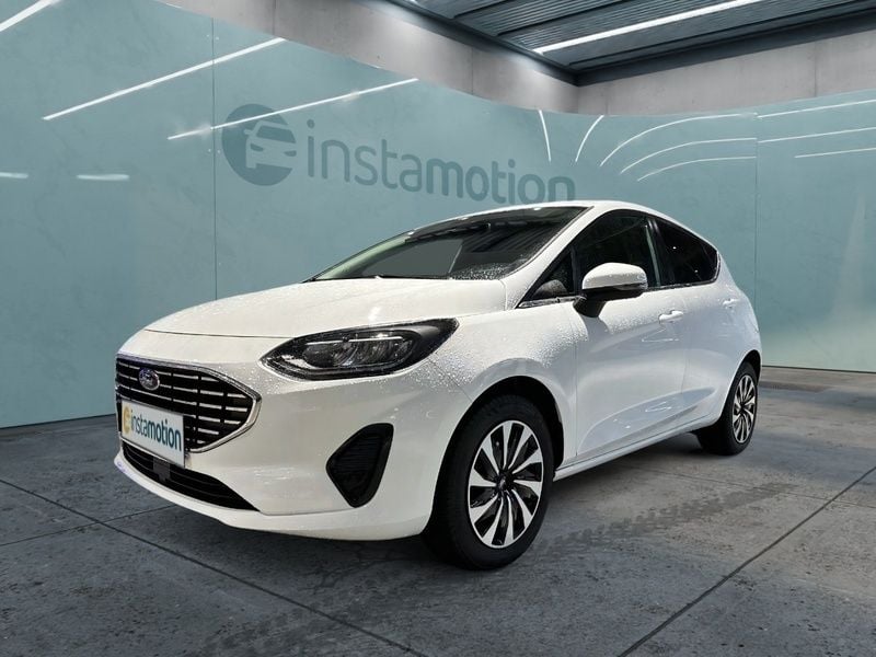 Gebraucht Ford Fiesta Titanium 95 PS (69 kW) 2022 Weiß Kleinwagen