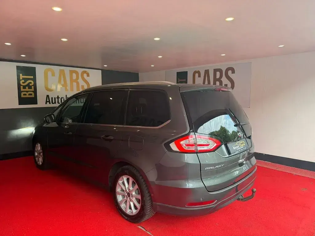 Gebraucht Ford Galaxy Titanium 190 PS (139 kW) 2018 Braun Van / Kleinbus