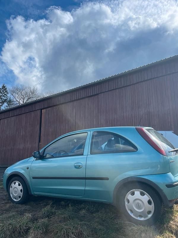 Gebraucht Opel Corsa 75 PS (55 kW) 2003 Grün Kleinwagen