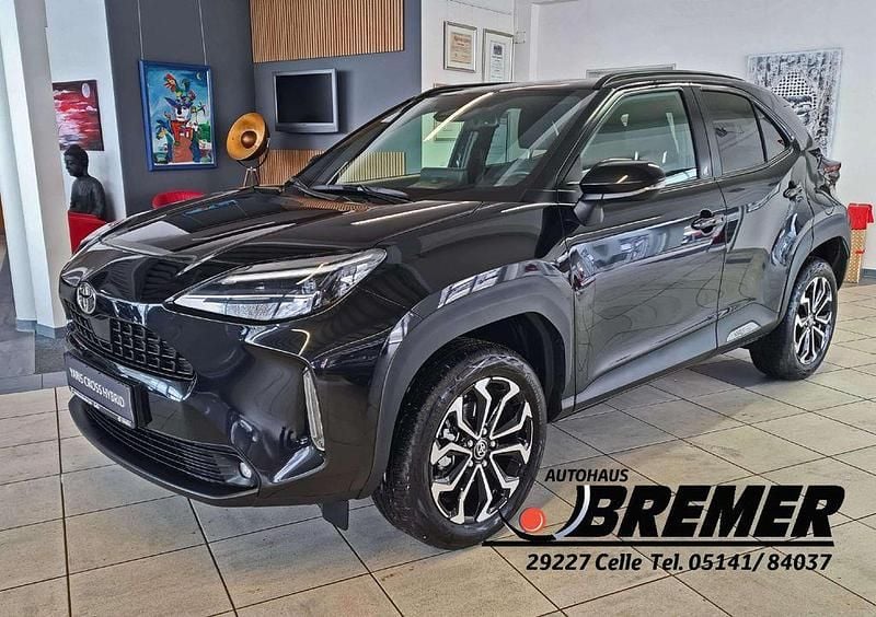Gebraucht Toyota Yaris Cross Team 92 PS (67 kW) 2023 Schwarz SUV