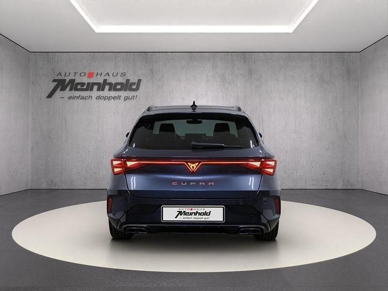 Gebraucht Cupra Leon 150 PS (110 kW) 2025 Magnetic grau metallic Kombi