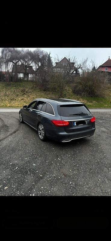 Gebraucht Mercedes C220 170 PS (125 kW) 2015 Grau Kombi
