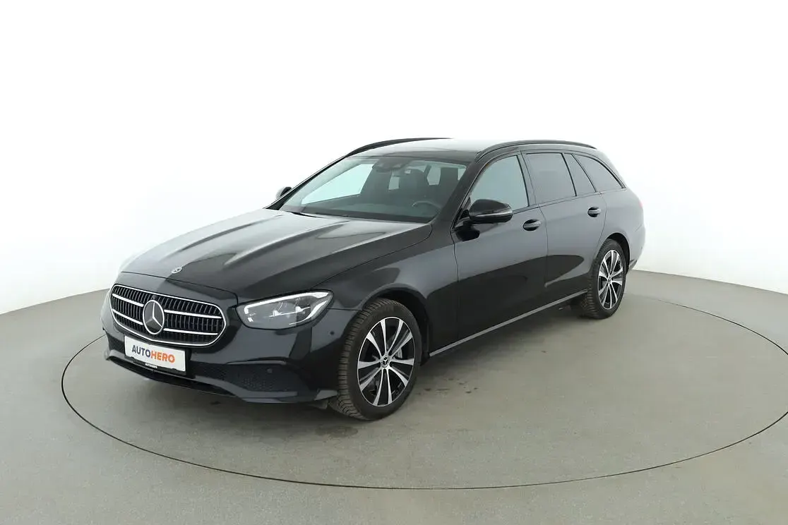Gebraucht Mercedes E300 Avantgarde 326 PS (239 kW) 2022 Kombi
