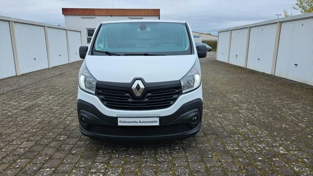 Gebraucht Renault Trafic 125 PS (91 kW) 2019 Weiß Van / Kleinbus