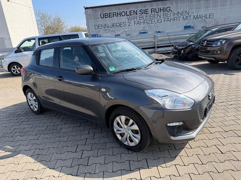 Gebraucht Suzuki Swift Comfort 90 PS (66 kW) 2020 Grau Kleinwagen