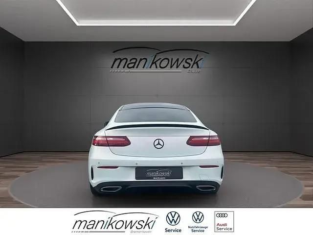 Gebraucht Mercedes E200 AMG line 197 PS (144 kW) 2020 Silber Coupé