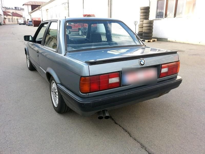 Gebraucht BMW 335 218 PS (160 kW) 1990 Coupé