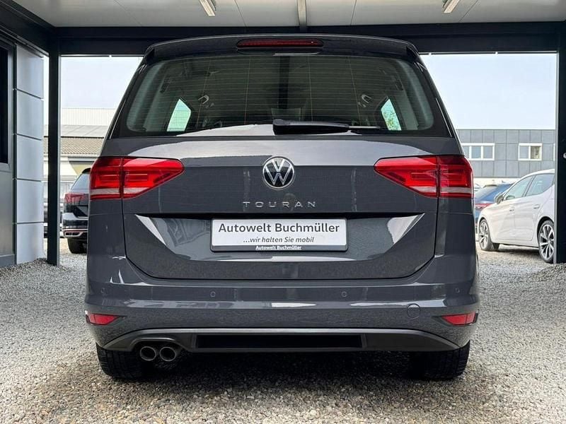 Usata VW Touran 150 CV (110 kW) 2022 Grigio Monovolume