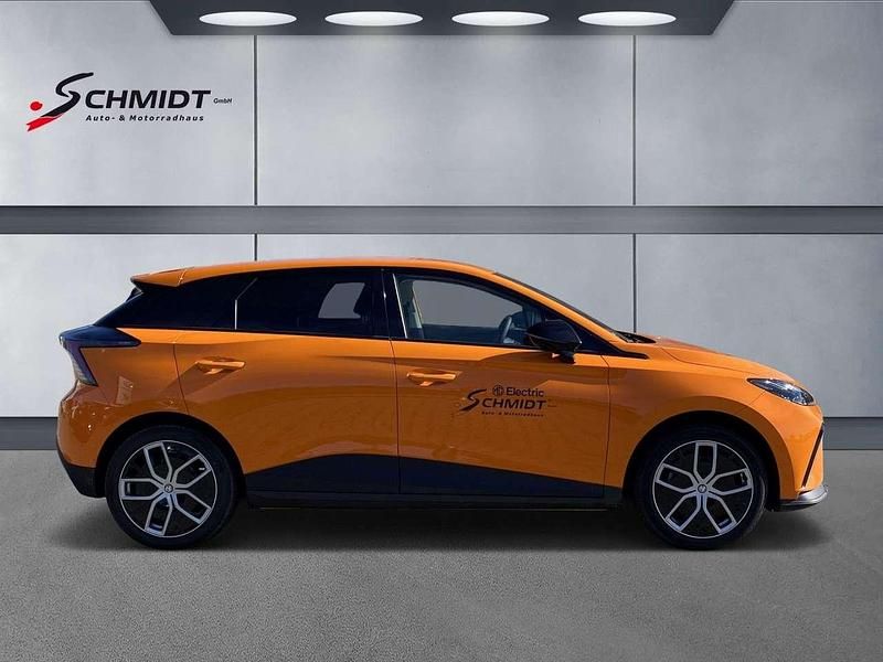 Gebraucht MG MG4 EV 150 kW (204 PS) 2023 Orange Kleinwagen