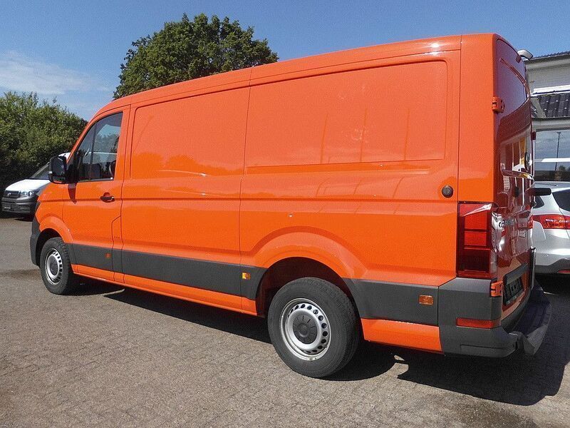 Gebraucht VW Crafter 140 PS (102 kW) 2021 Rot Van