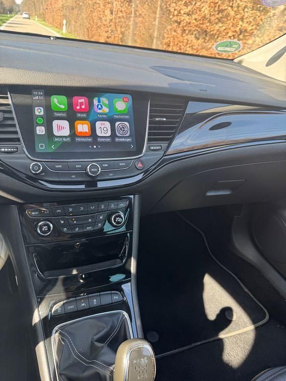 Gebraucht Opel Astra Dynamic 125 PS (91 kW) 2018 Schwarz Limousine