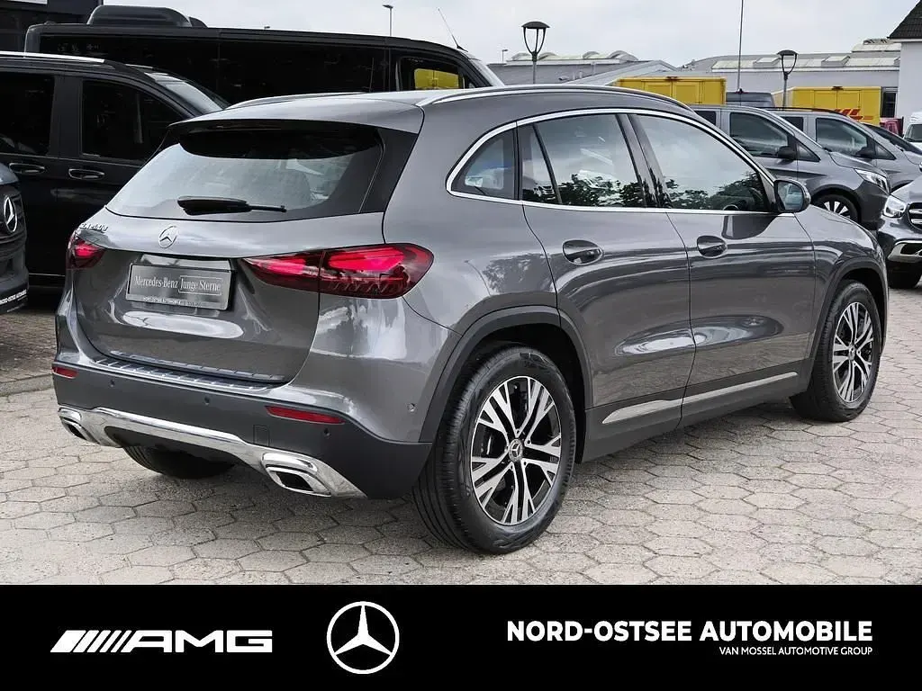 Gebraucht Mercedes GLA200 Progressive 150 PS (110 kW) 2025 Metalliclack mountaingrau SUV