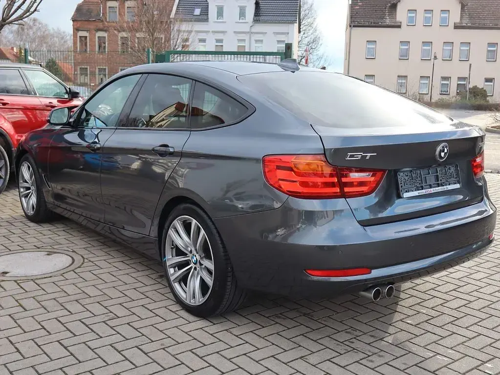 Gebraucht BMW 320 Gran Turismo Luxury Line 190 PS (139 kW) 2016 Grau Coupé