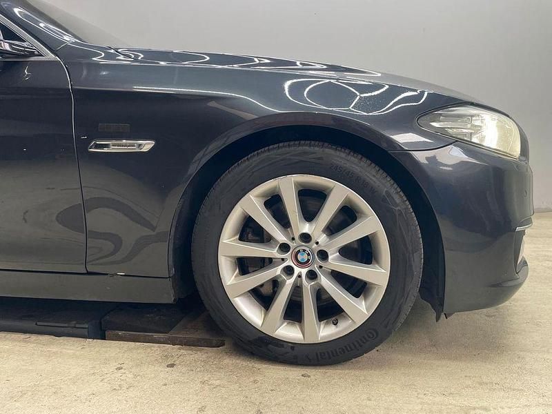 Gebraucht BMW 530 258 PS (189 kW) 2014 Grau Kombi